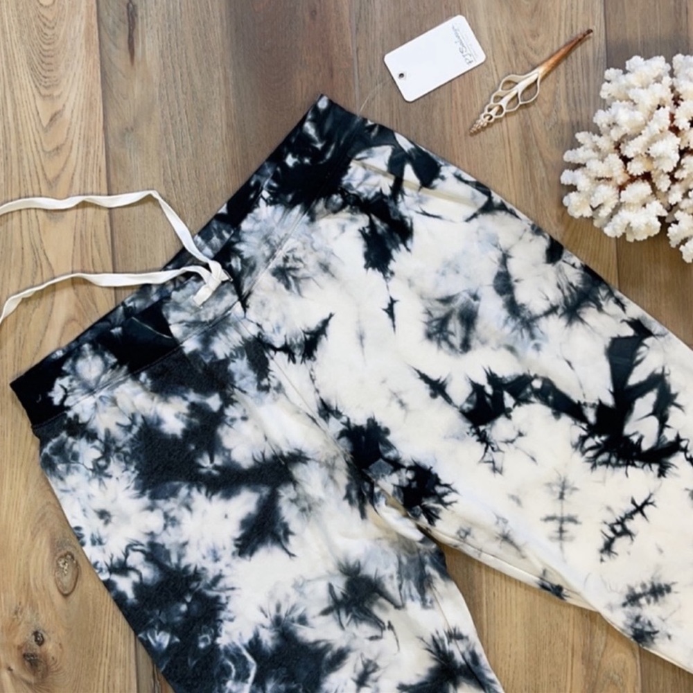 🌴🔆PJ SALVAGE- TIE DYE BLACK SWEATPANTS 🔆🌴 - Picture 6 of 8